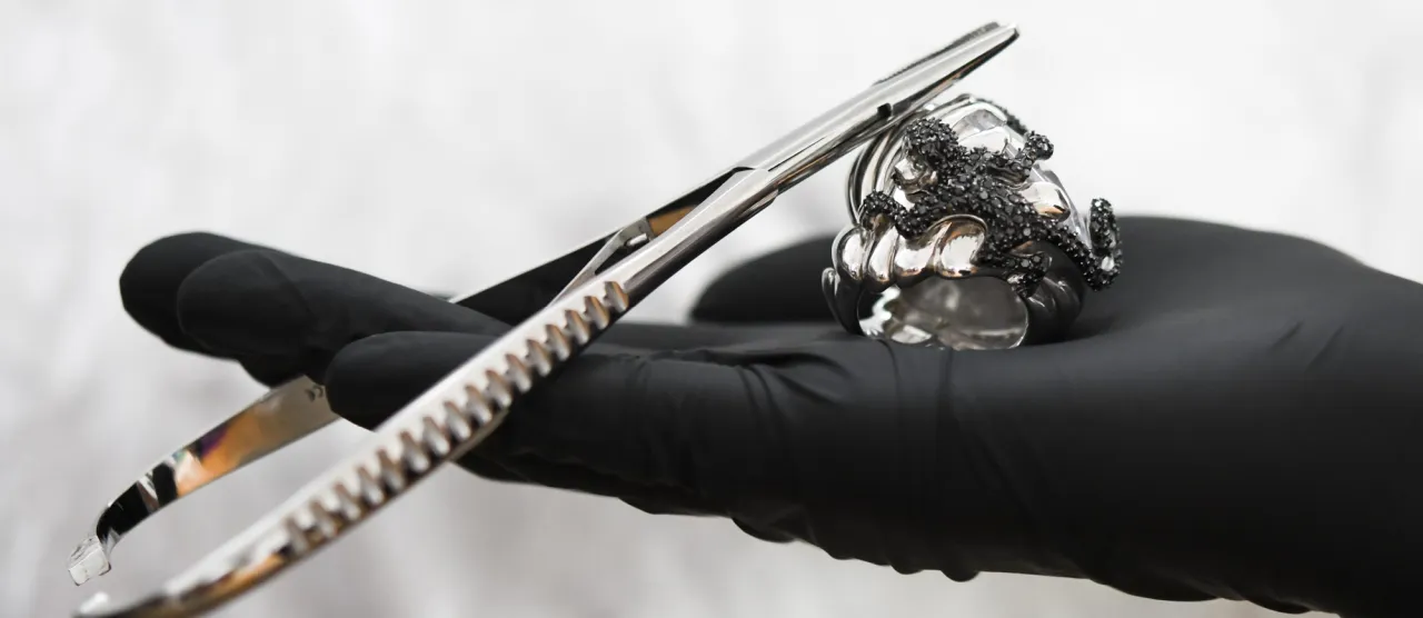 przygotowania do korony w studio stomatologii estetycznej