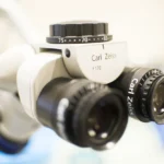 mikroskop endodontyczny stosowany w leczeniu kanałowym w studio stomatologii estetycznej kraków
